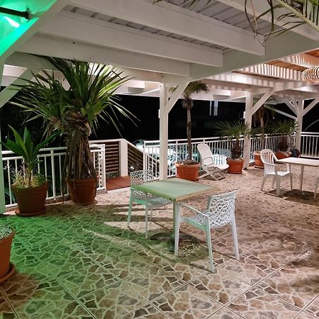 Hotel Chez Papa Daya 생피에르 외부 사진