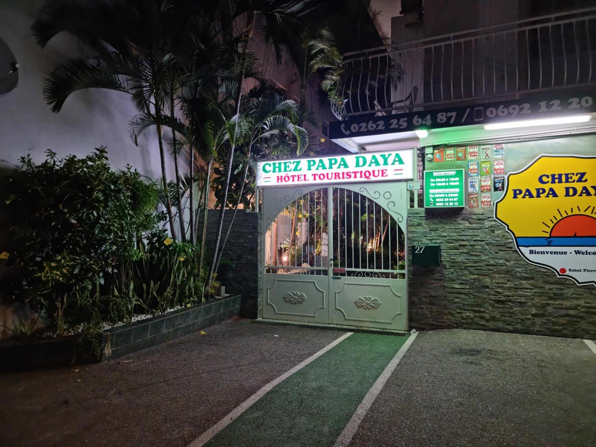 Hotel Chez Papa Daya 생피에르 외부 사진
