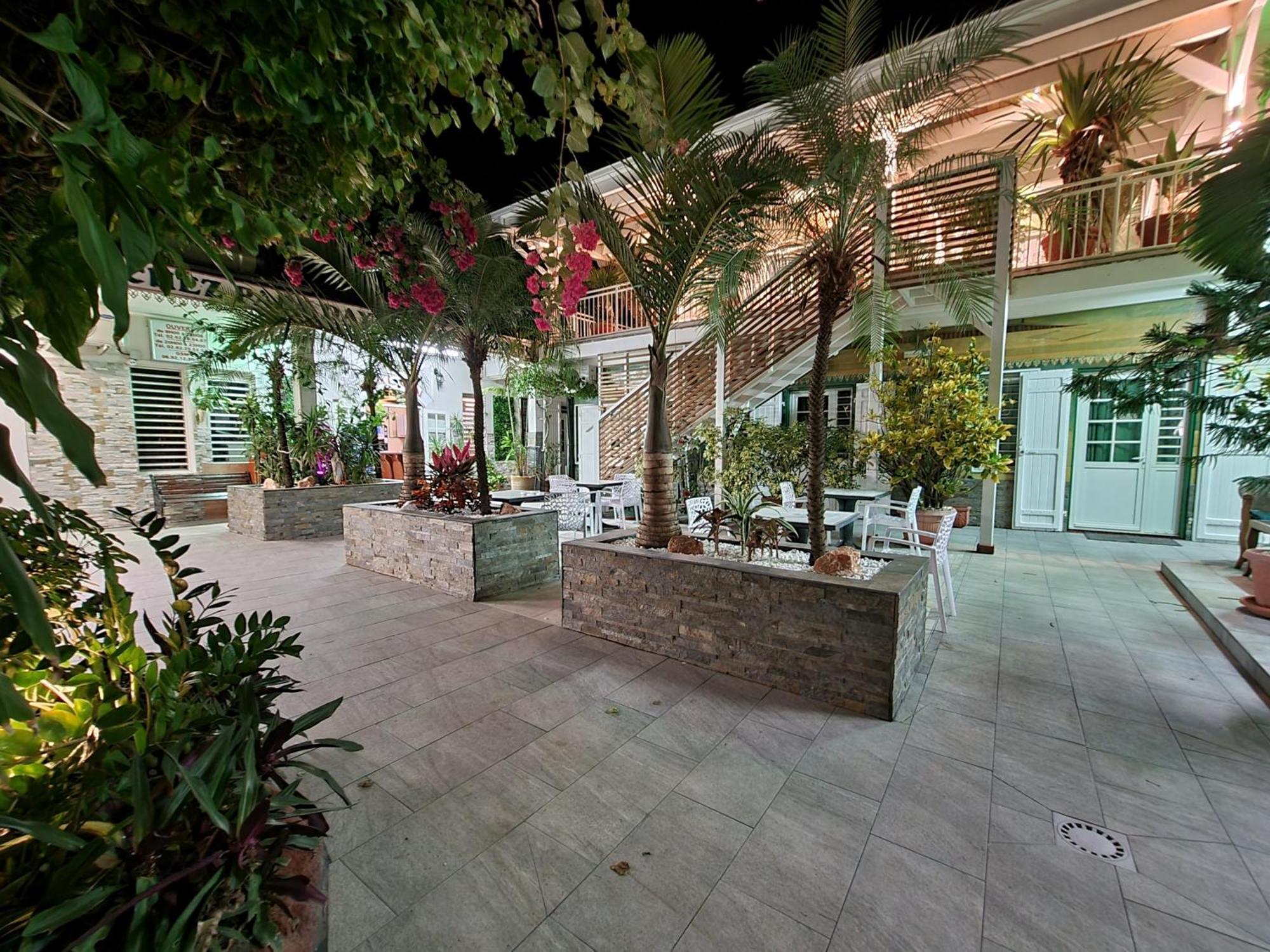 Hotel Chez Papa Daya 생피에르 외부 사진