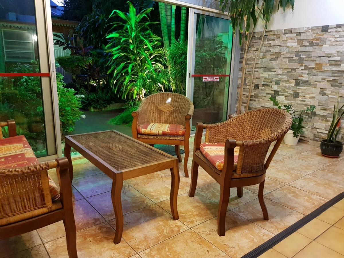 Hotel Chez Papa Daya 생피에르 외부 사진